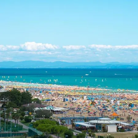 Your Garden Heaven In The Heart Of Lido Dei Pini شقة بيبيوني