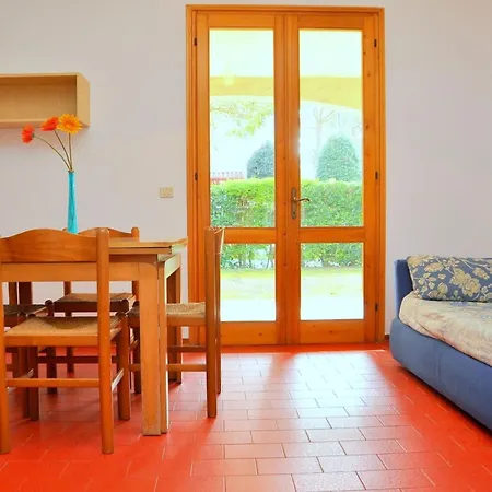 شقة Your Garden Heaven In The Heart Of Lido Dei Pini *