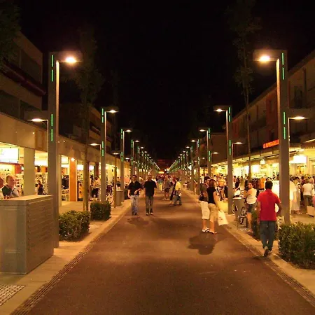 شقة Your Garden Heaven In The Heart Of Lido Dei Pini بيبيوني